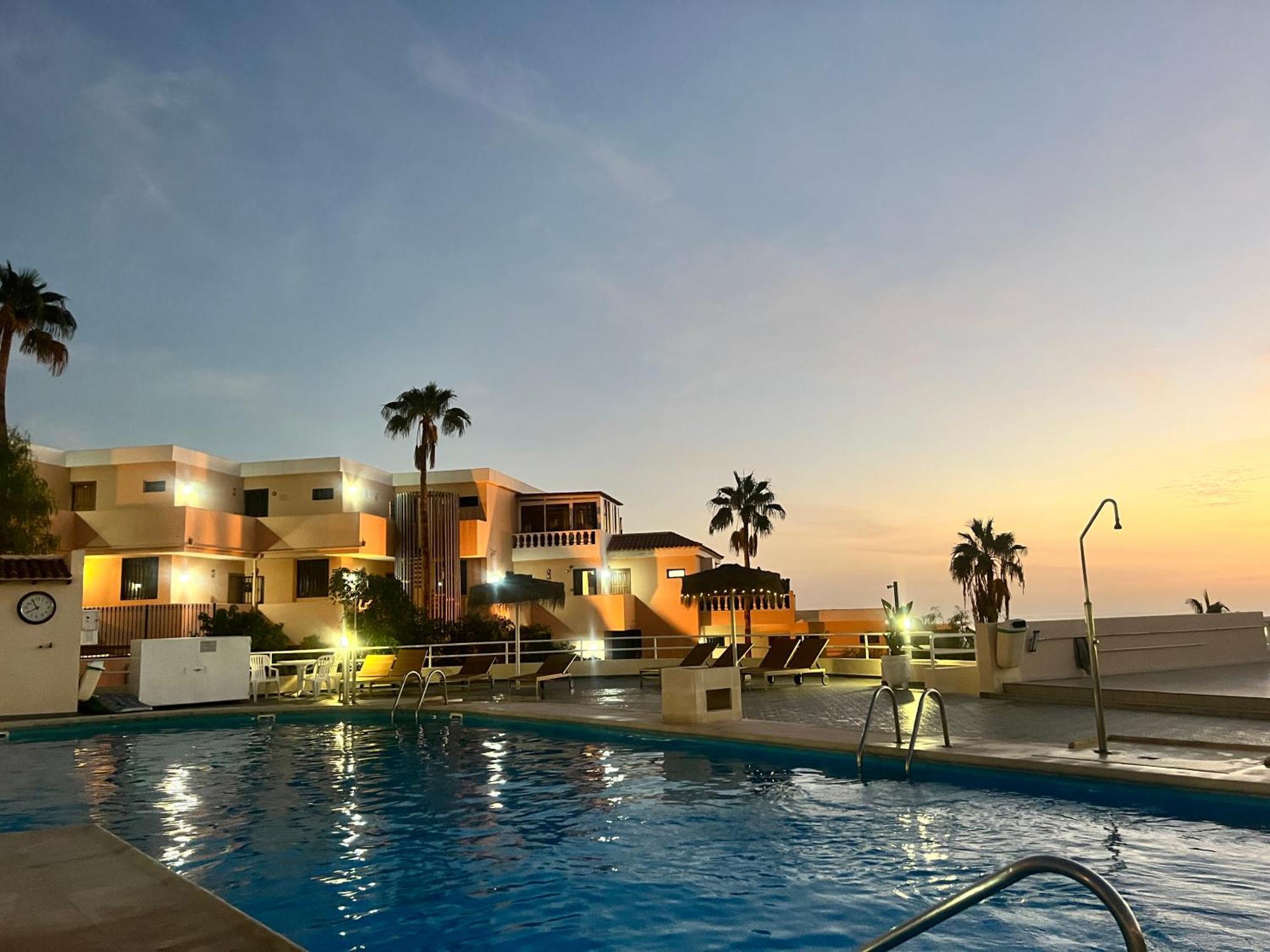 Paulmarie Apartment Ocean View 阿德耶 外观 照片