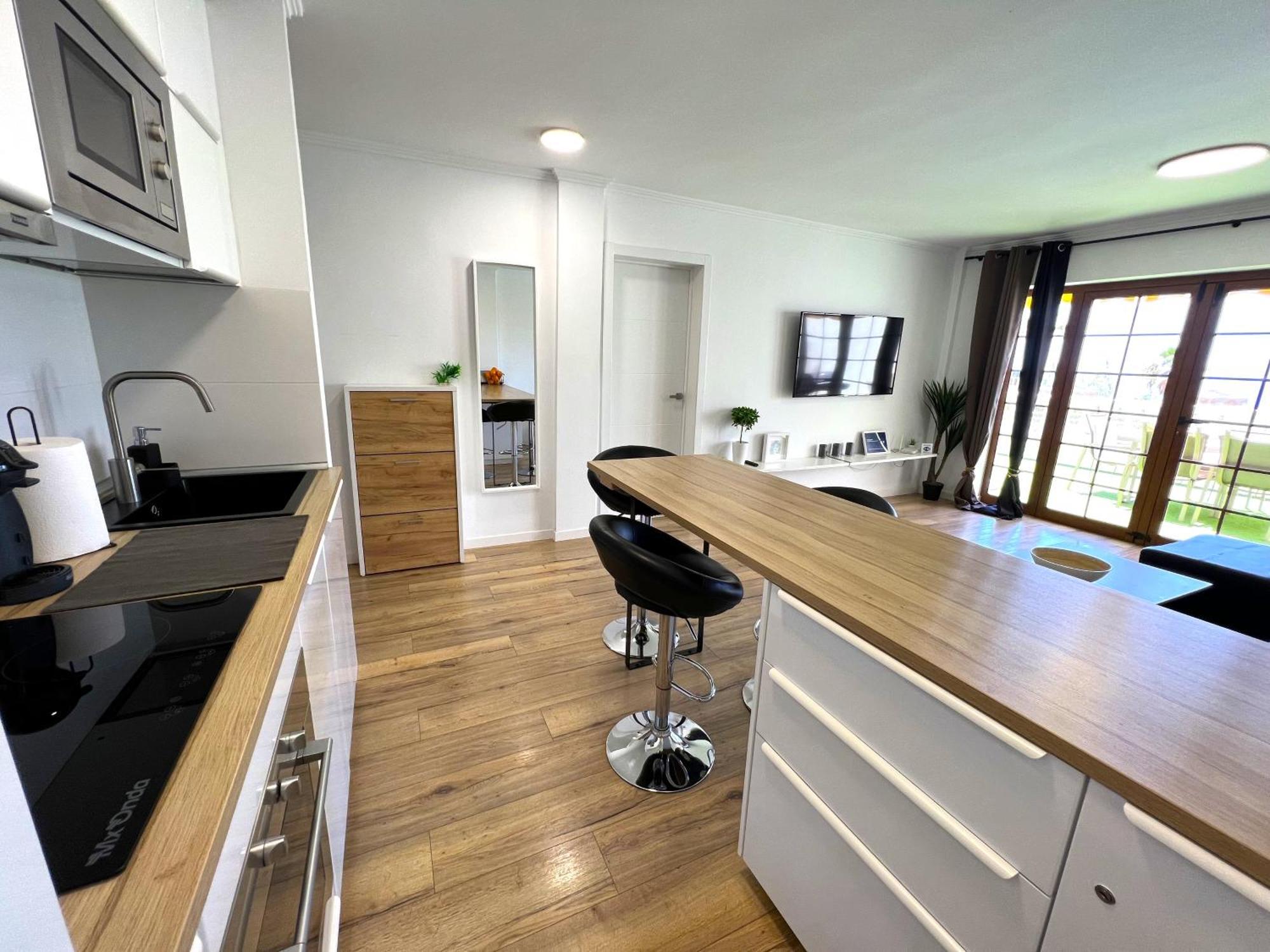 Paulmarie Apartment Ocean View 阿德耶 外观 照片